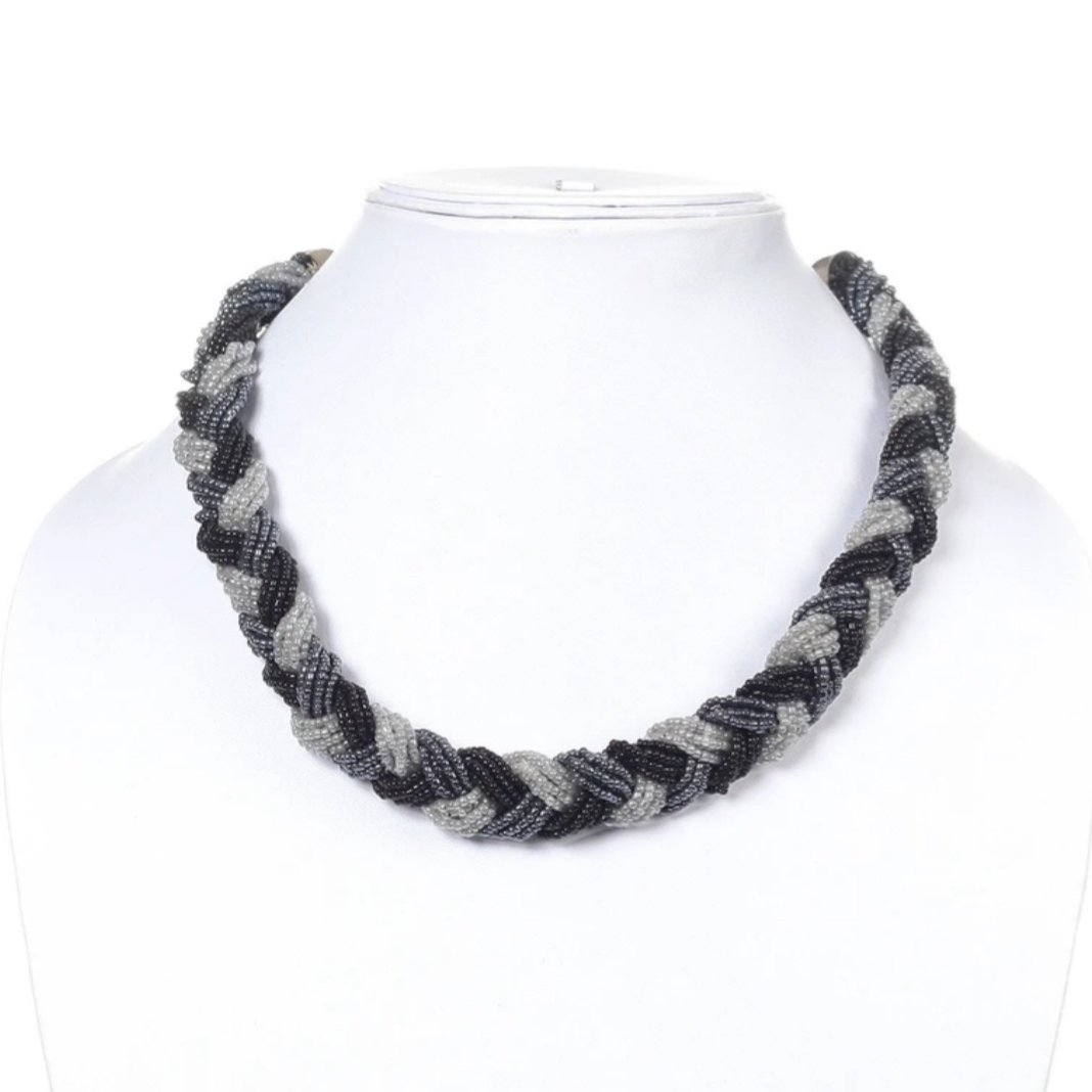 ₹155 Only – DCA Multicolor Glass Necklace for Women (81% OFF)