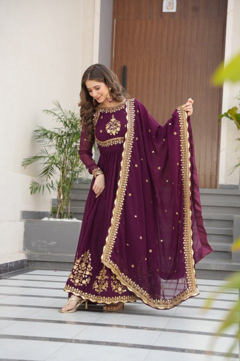 Livewear Anarkali Gown for Elegant Reception Plus Festive Styling