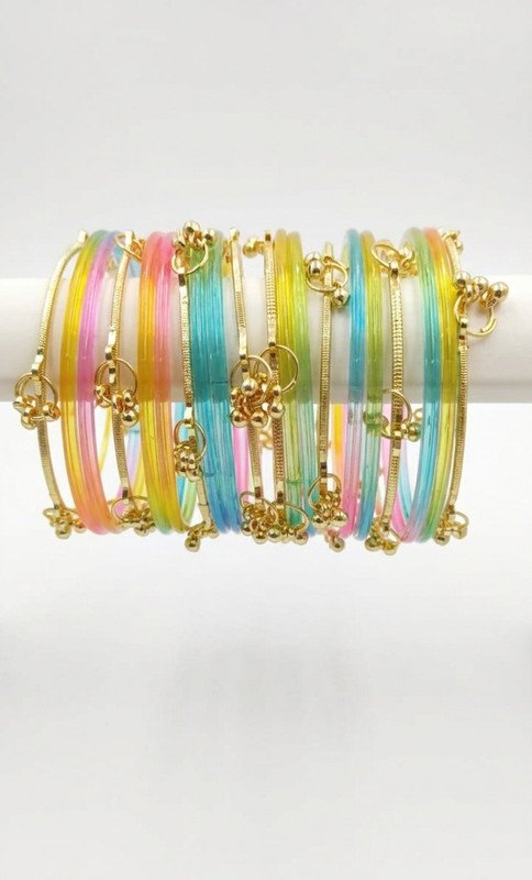 R Sandeep International Glass Bangles Set at ₹254 for Ethnic Looks