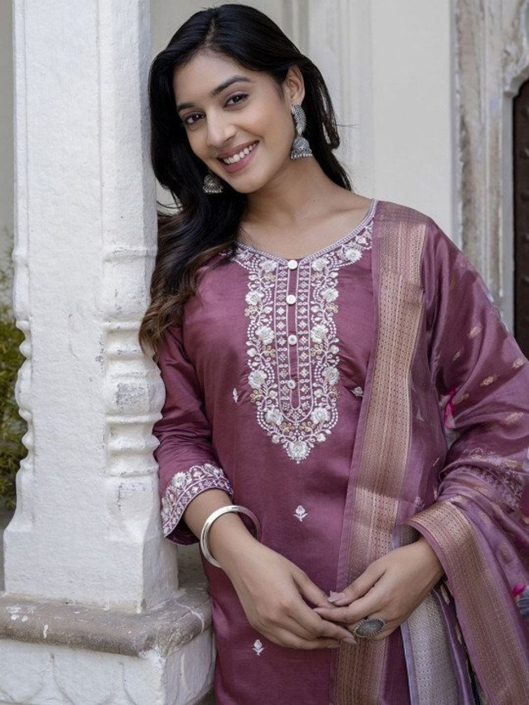 DADA ENTERPRISE Embroidered Kurta Pant Dupatta Set for Women