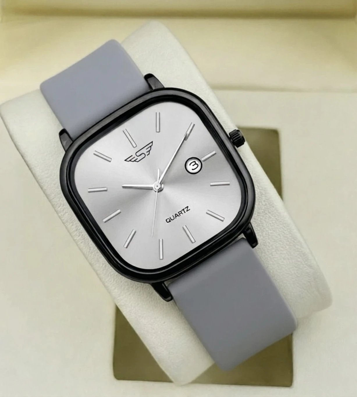 ₹224 Men & Analog Date Watch with Stylish Premium Everyday Look