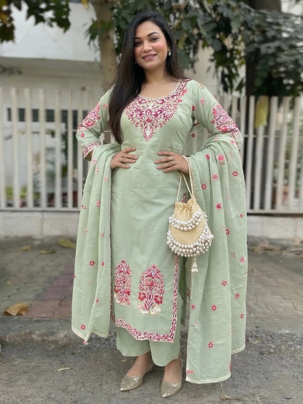 ₹771 Women Kurti Pant and Dupatta Set for Festive, Office and Everyday Style