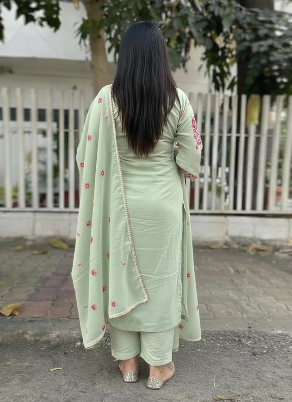 ₹771 Women Kurti Pant and Dupatta Set for Festive, Office and Everyday Style
