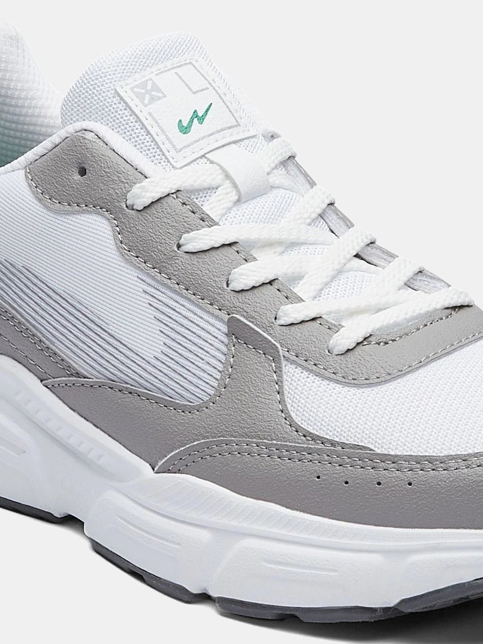 ₹1,165 CAMPUS POD Men & Lightweight Casual Sneakers 53% Off Deal