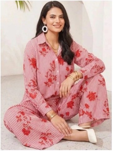 ₹3315 D.A.Kurtis Floral Printed Top with Matching Palazzos