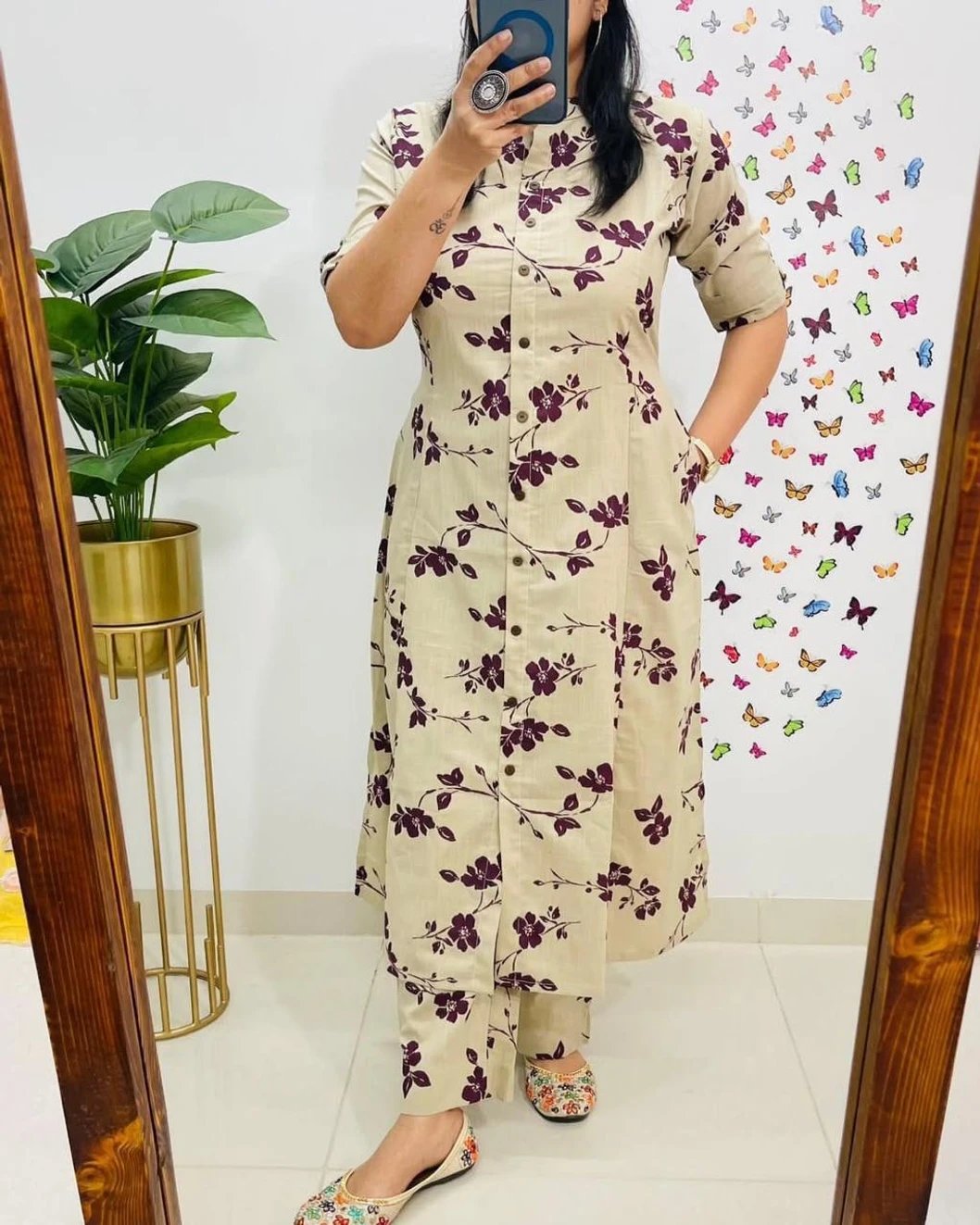 ₹386 VAANEEP Cotton Blend Kurta Pant Set for Everyday Style