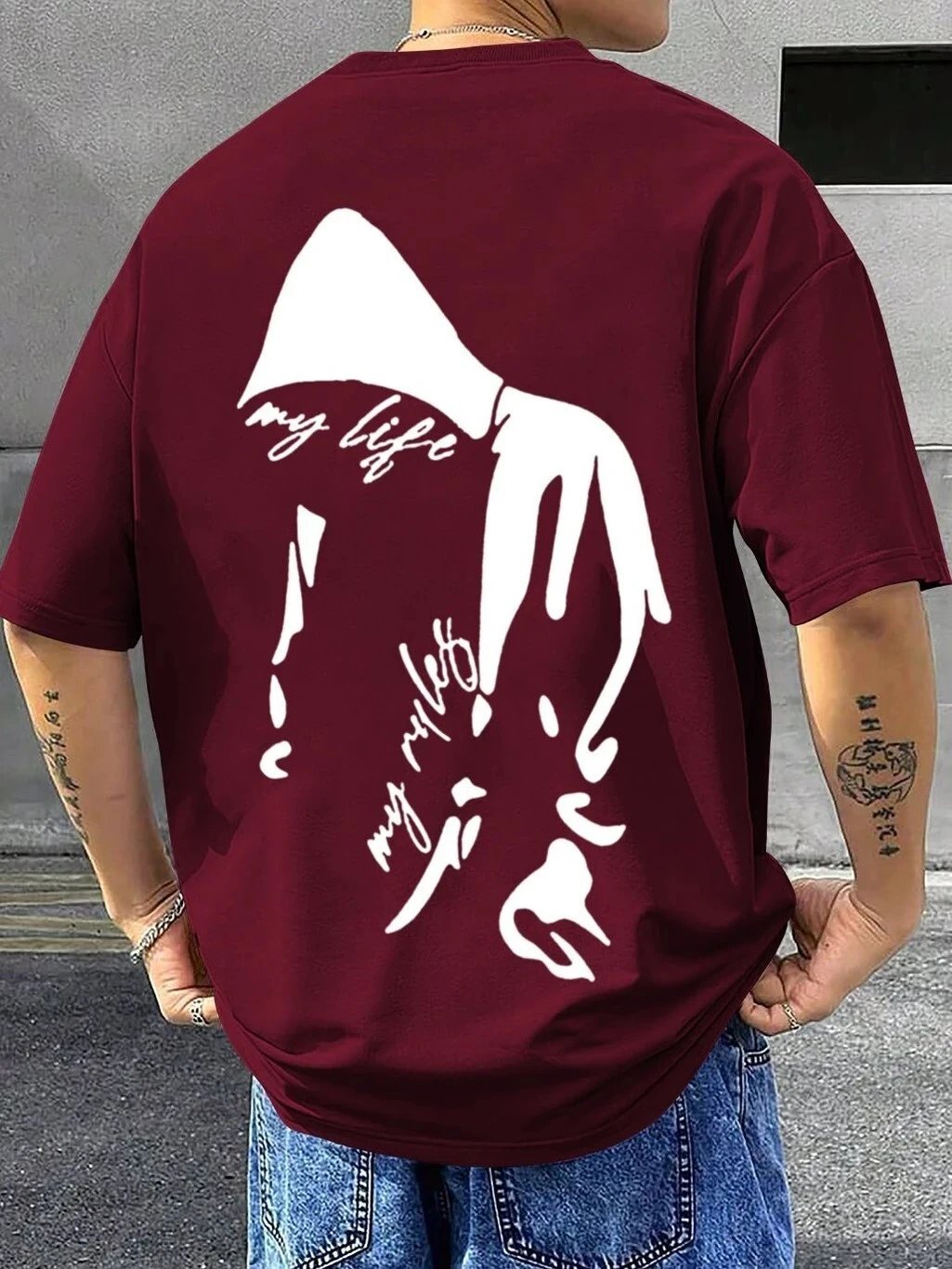 ₹260 FastColors Men Printed Maroon Round Neck Cotton Blend T-Shirt Deal