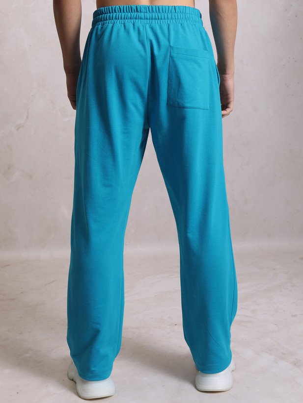 ₹580 HIGHLANDER Men Striped Blue Track Pants – 73% Off Everyday Style