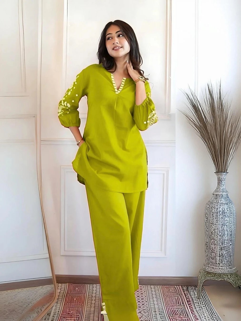 ₹499 Women & Cotton Rayon Kurta Pant Set for Comfortable Everyday Style