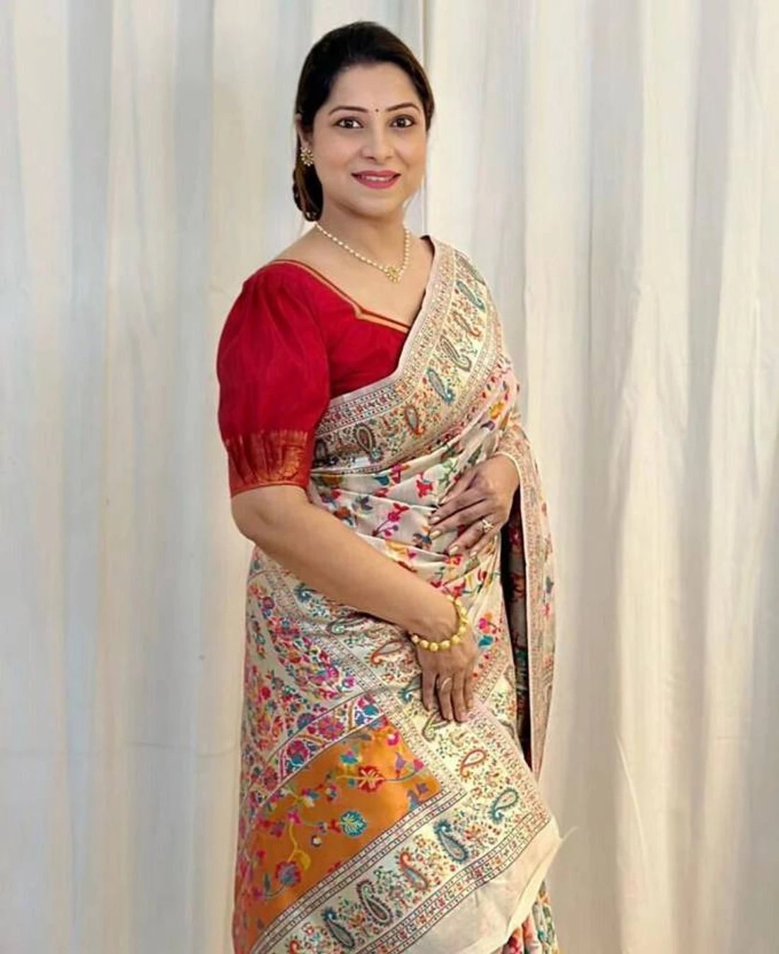 ₹613 White Printed Paithani Cotton Silk Saree for Graceful Ethnic Styling