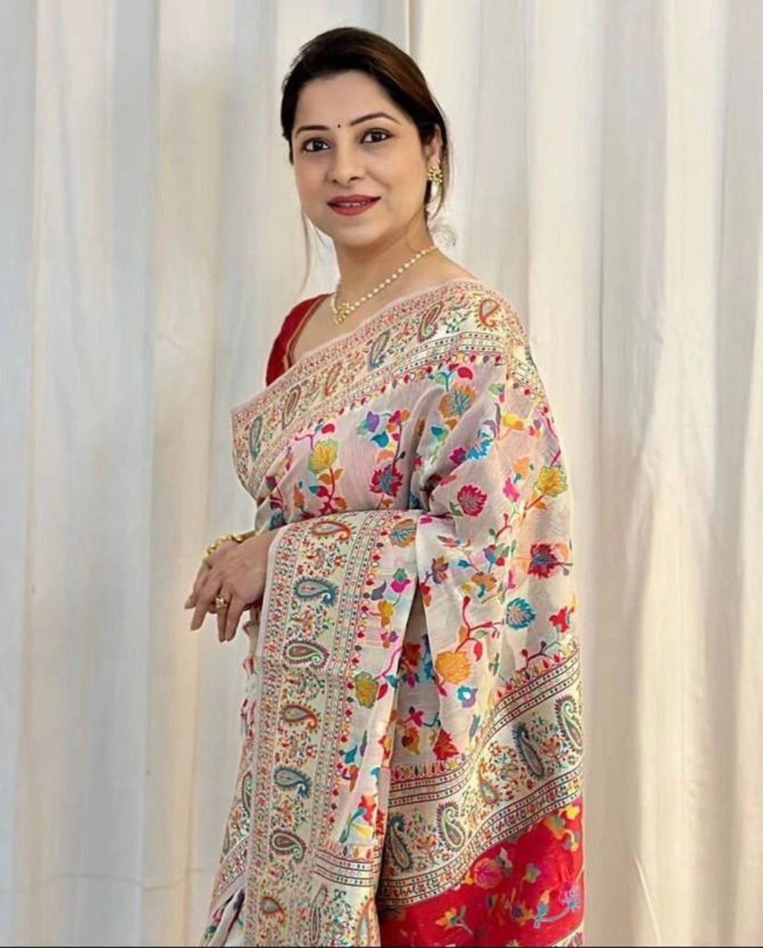 ₹613 White Printed Paithani Cotton Silk Saree for Graceful Ethnic Styling