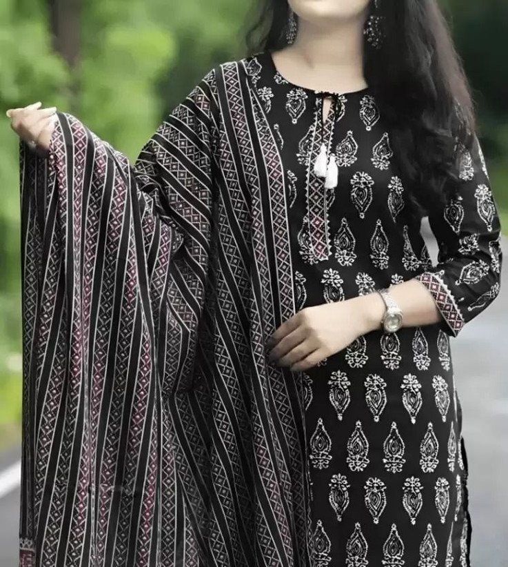 ₹497 Vindyavasini Women's Rayon Kurti Pant Dupatta Set for Festive Wear