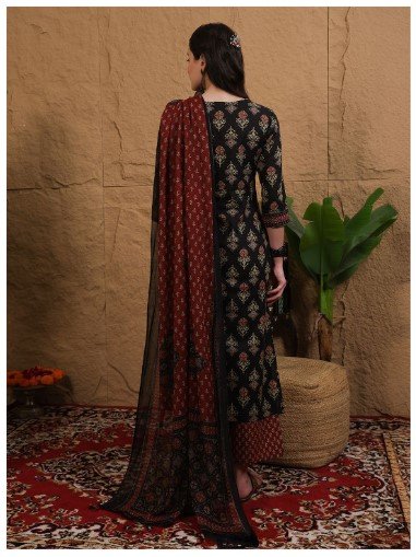 ₹1,292 Sangria Printed Pure Cotton Kurta Set With Dupatta – 61% Off Deal