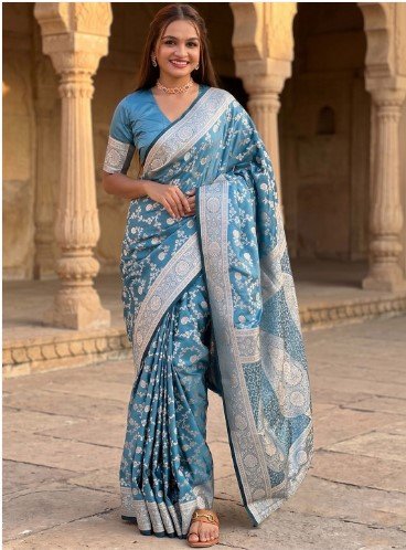 ₹998 for Dussehra Festive Banarasi Saree with Zari Ethnic Motifs for Festive and Wedding Wear