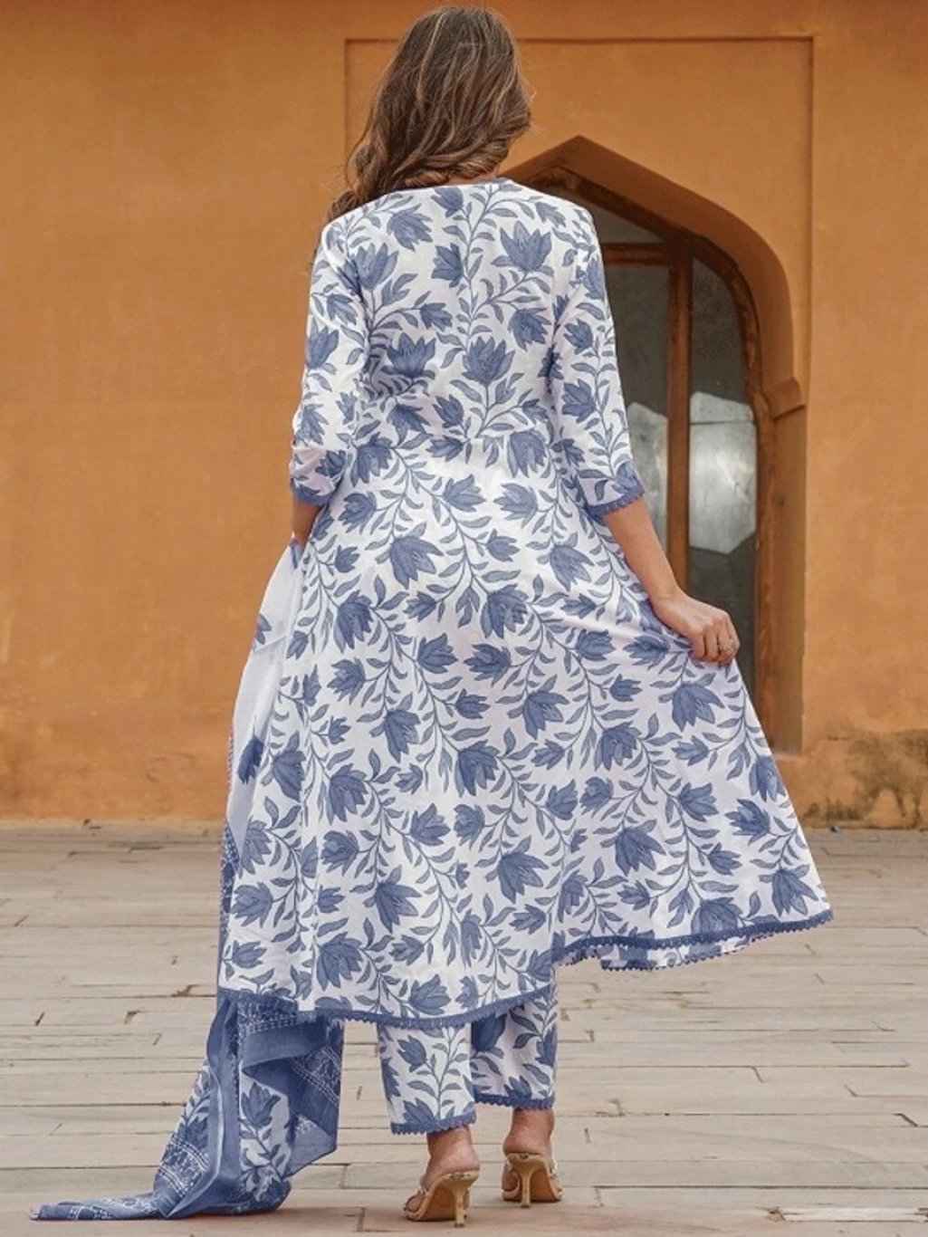 ₹903 Pure Cotton Kurta Pant Dupatta Set for Women | 70% Off