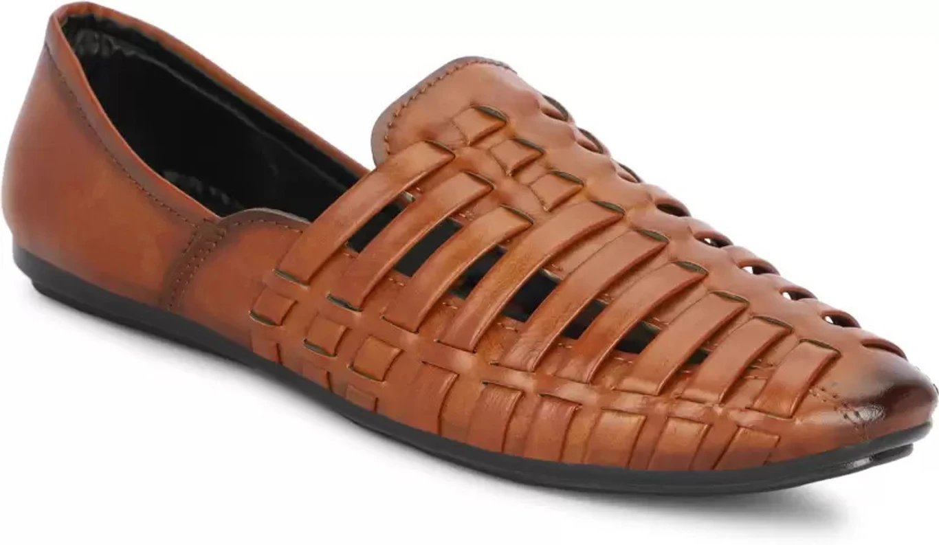 ₹422 Tan Mojaris for Men – Stylish Fancy Ethnic Party Footwear
