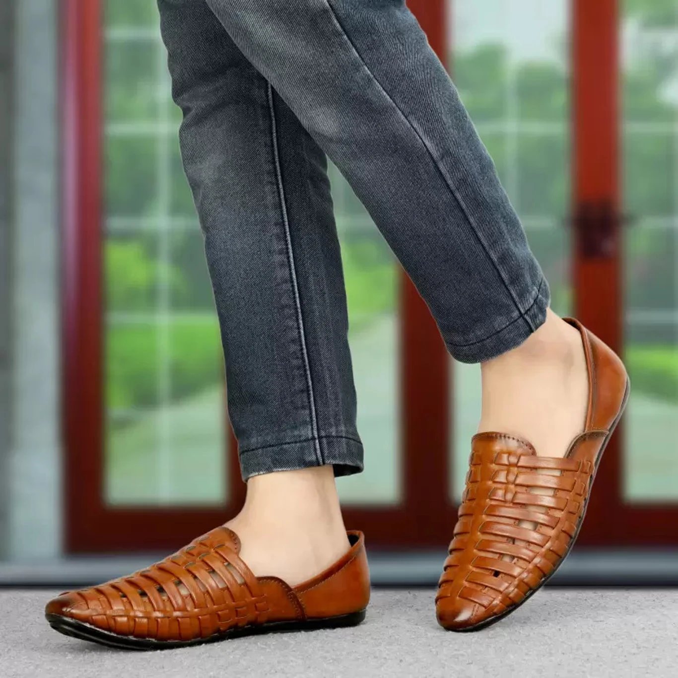 ₹422 Tan Mojaris for Men – Stylish Fancy Ethnic Party Footwear