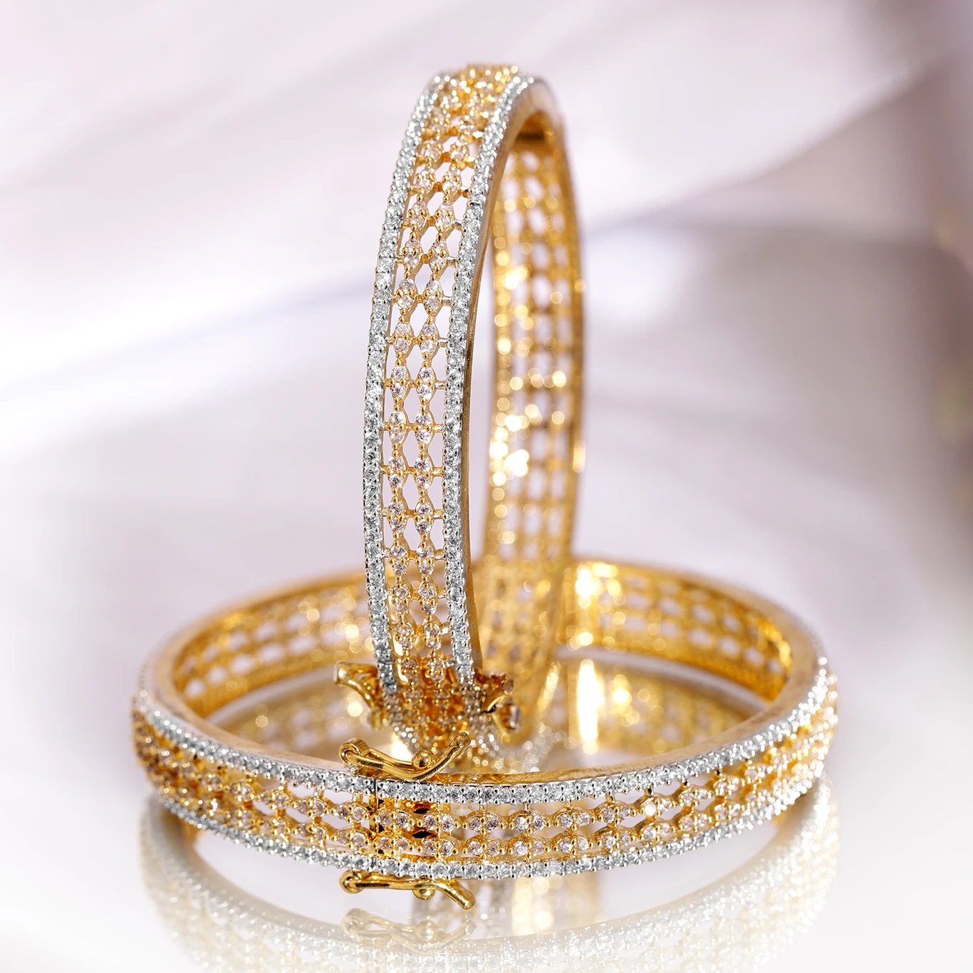 ₹1,414 RUBANS Brass Gold-Plated Bangle Set for Women in India